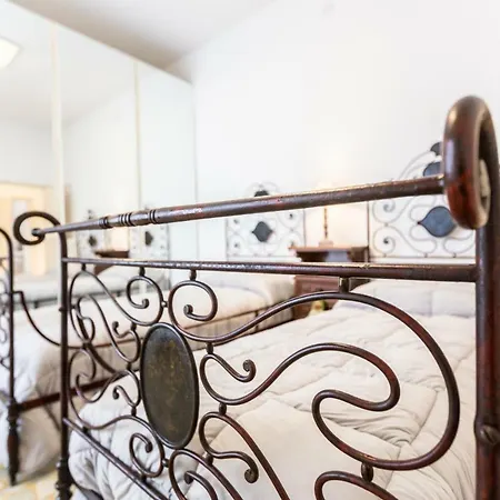 Apartament Borghi Mamo - The Place *